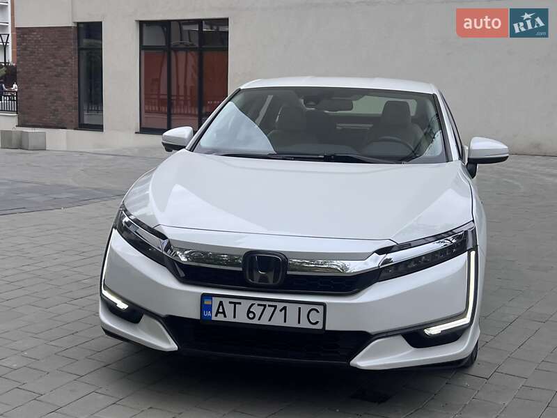 Honda Clarity (2021)