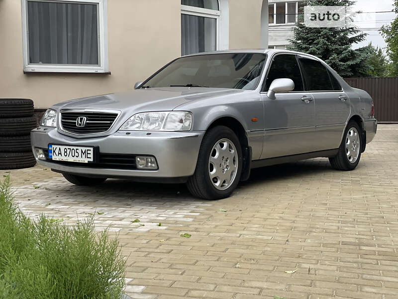 Honda Legend (2004)