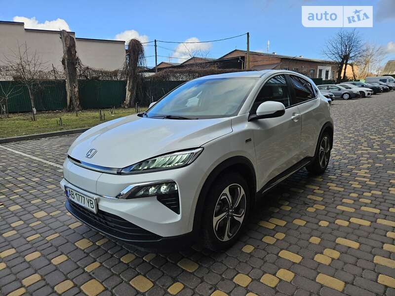 Honda M-nv (2022)