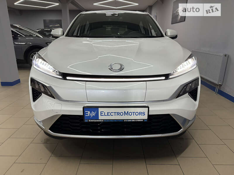 Honda M-nv (2023)