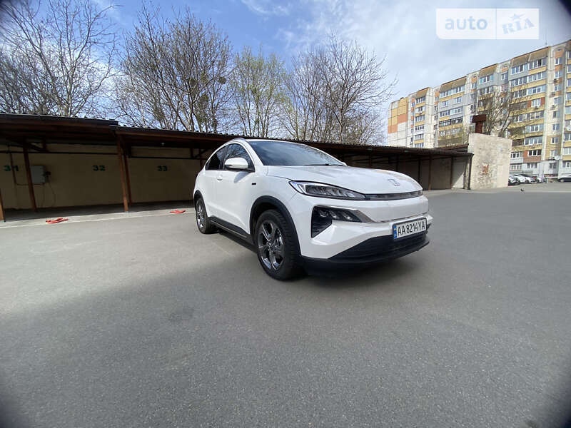 Honda M-nv (2022)