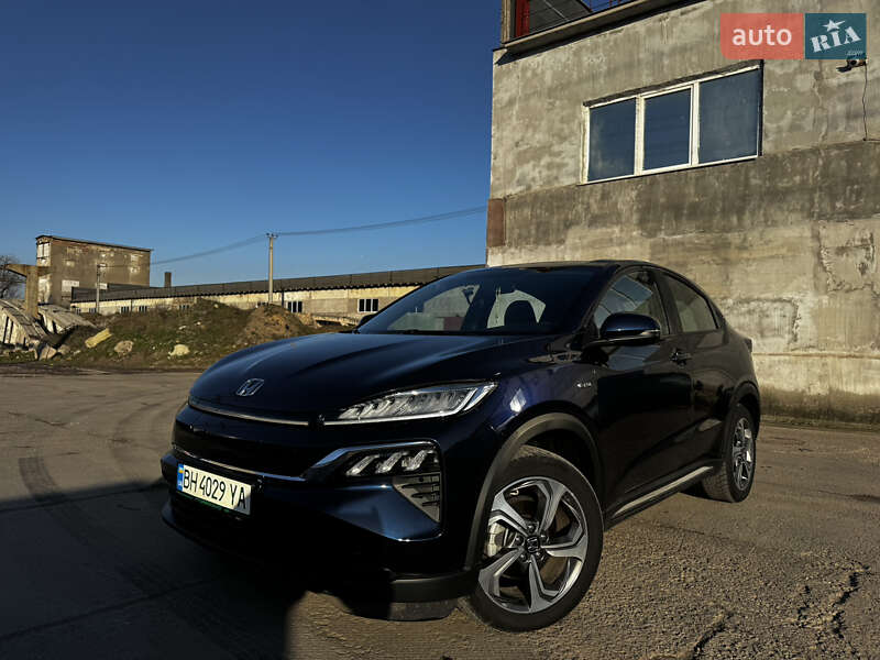 Honda M-nv (2022)