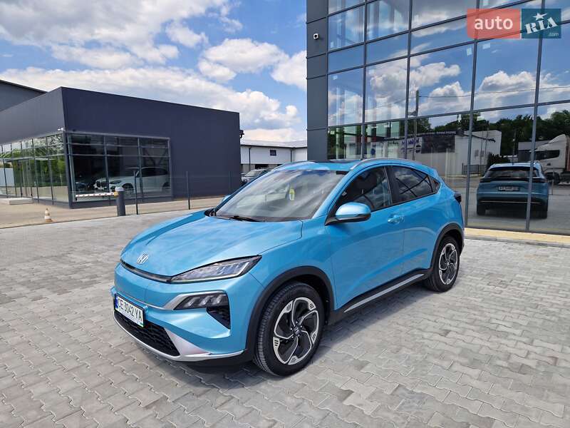 Honda M-nv (2023)