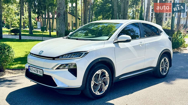 Honda M-nv (2024)