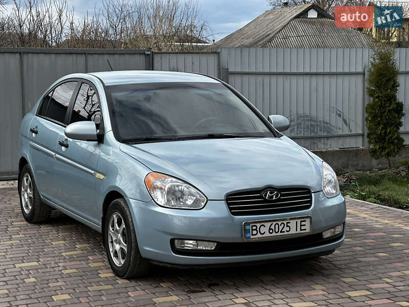 Hyundai Accent (2007)