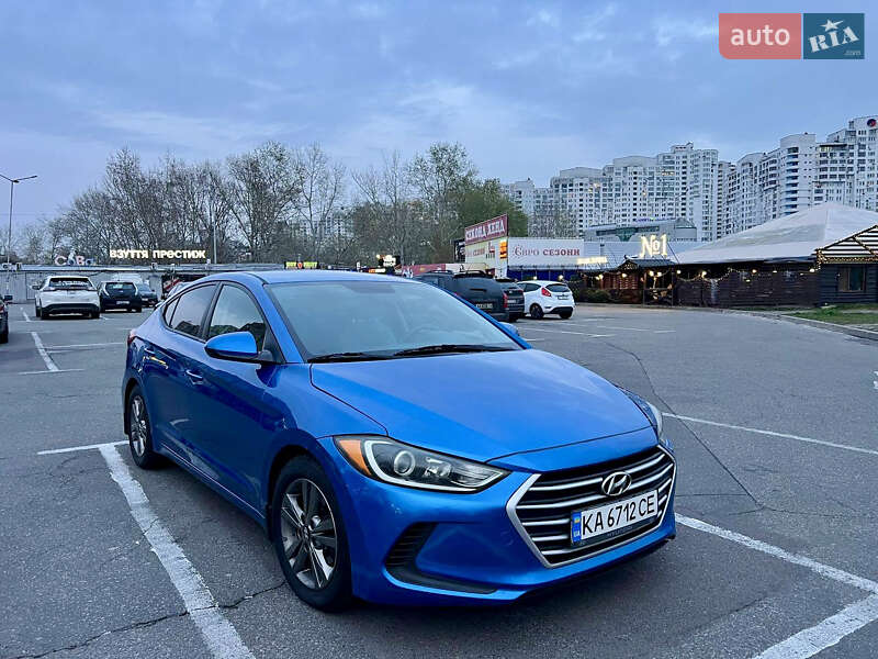 Hyundai Elantra (2017)
