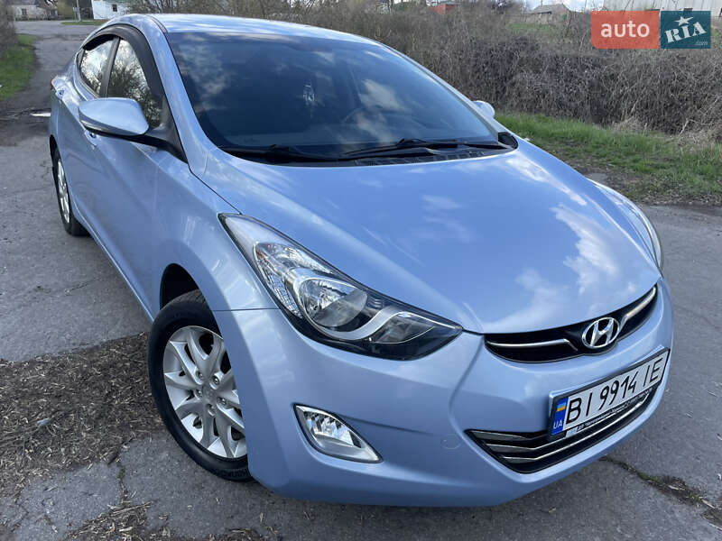 Hyundai Elantra (2013)