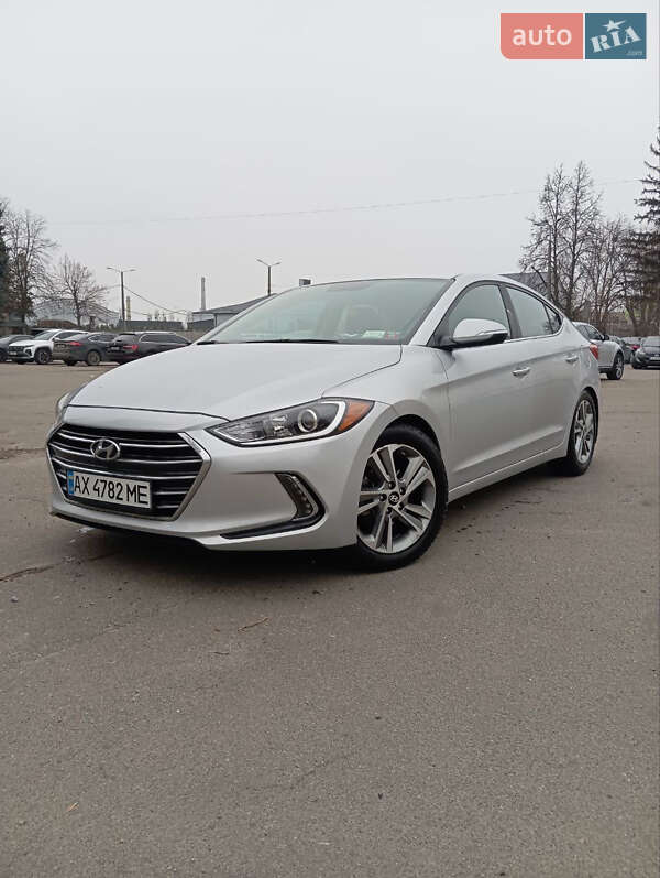 Hyundai Elantra (2017)
