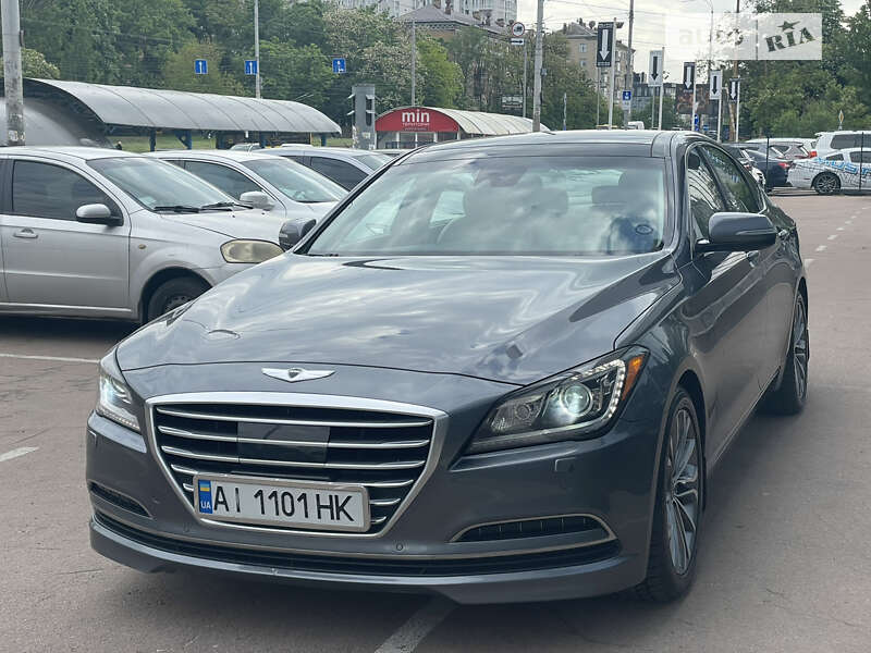 Hyundai Genesis (2015)