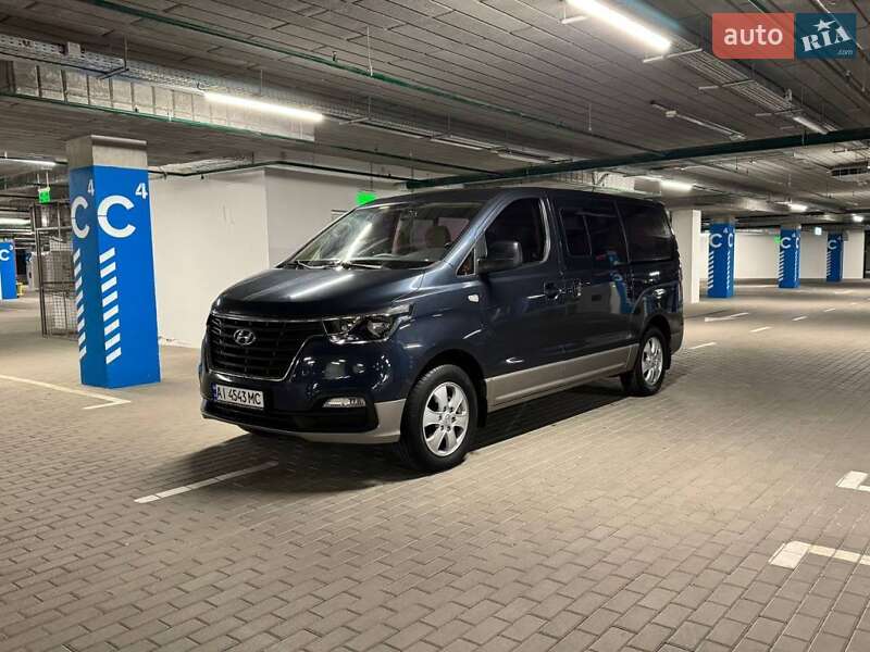 Hyundai Grand starex (2018)
