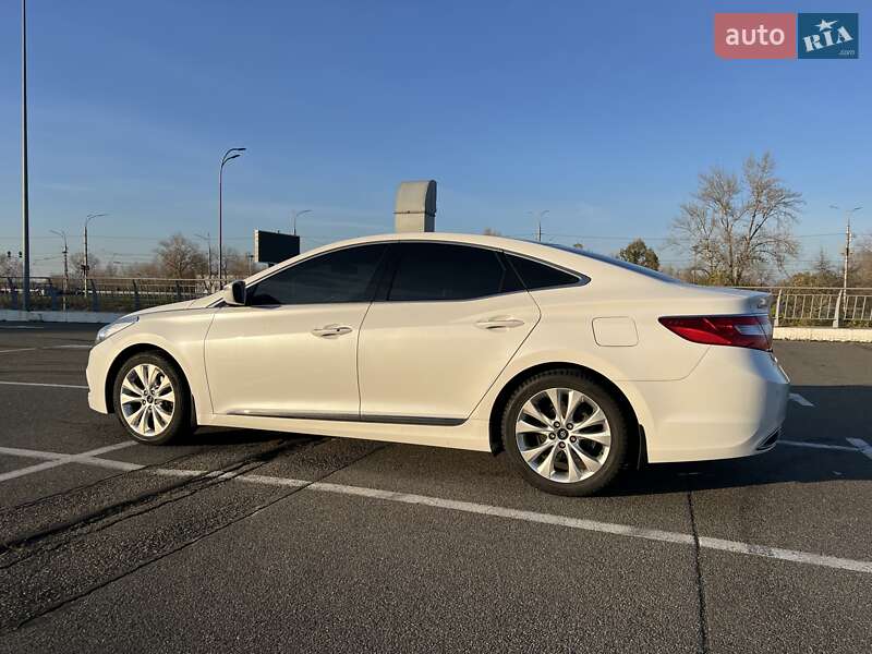 Hyundai Grandeur (2013)