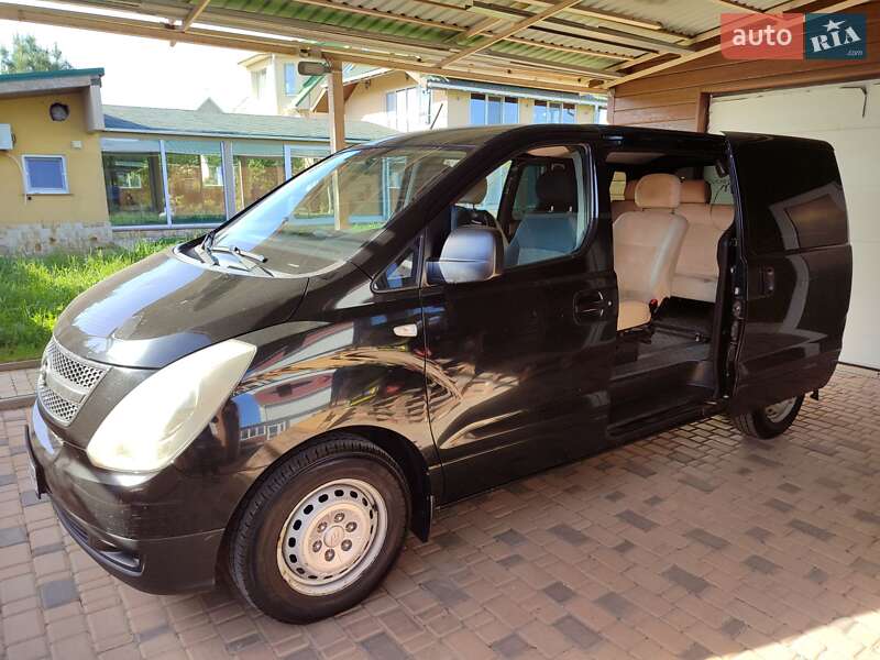 Hyundai H-1 (2011)