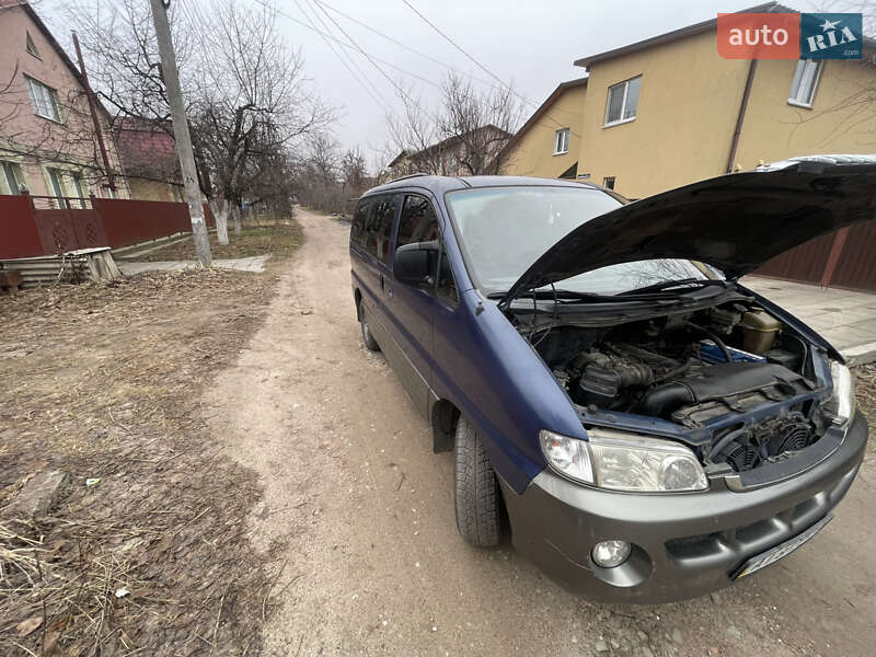 Hyundai H-1 (2004)