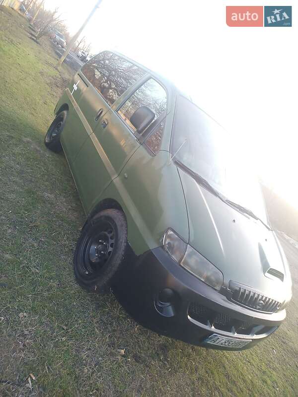 Hyundai H-1 (2004)