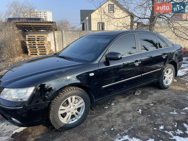 Hyundai Sonata (2008)