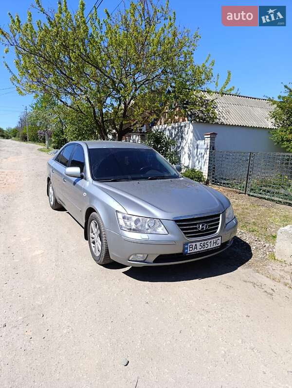 Hyundai Sonata (2008)