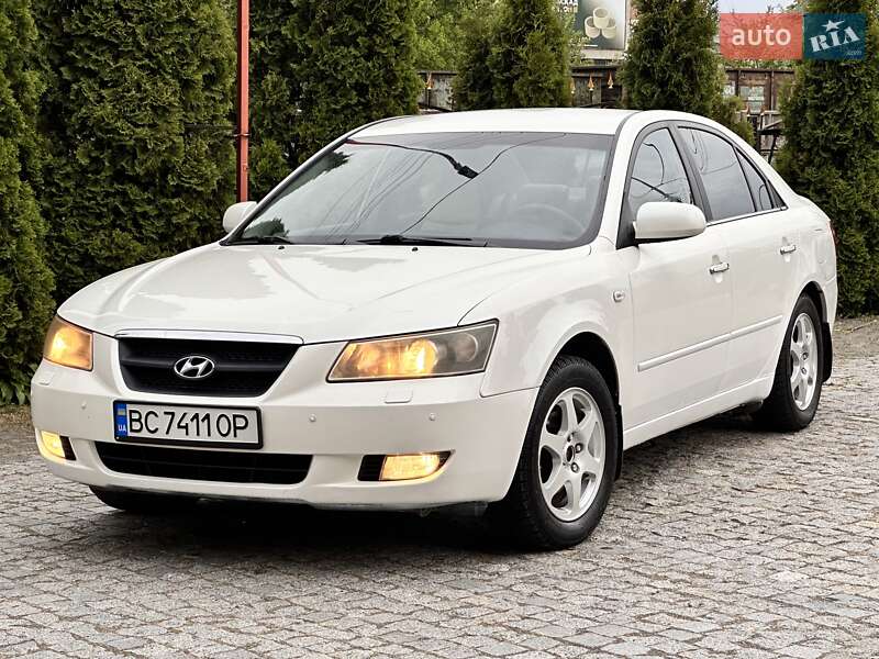 Hyundai Sonata (2005)