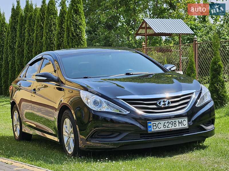 Hyundai Sonata (2014)