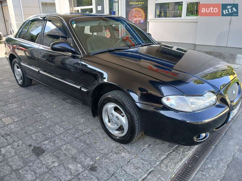 Hyundai Sonata (1997)