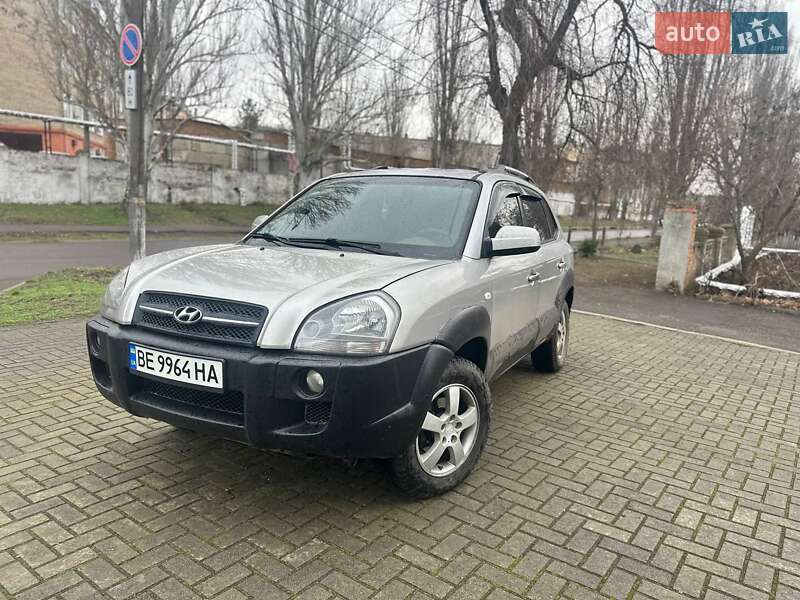 Hyundai Tucson (2005)