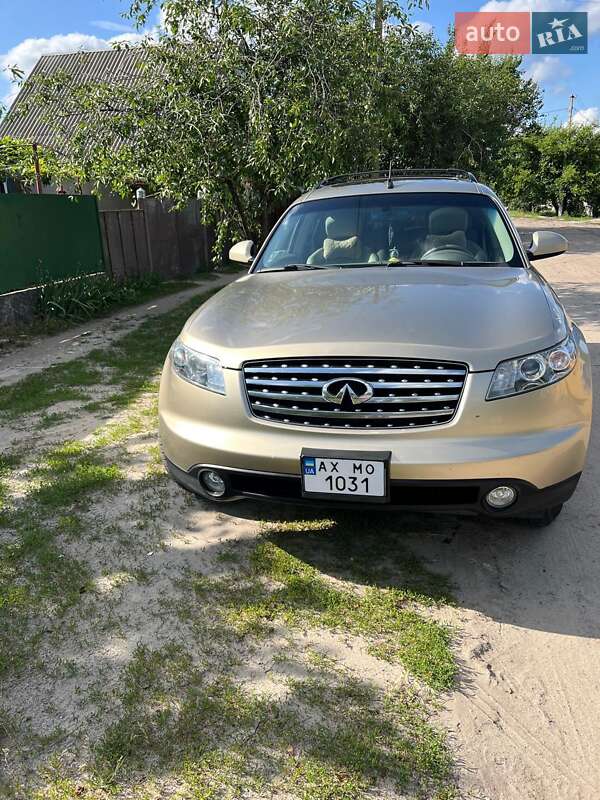 Infiniti Fx 35 (2005)