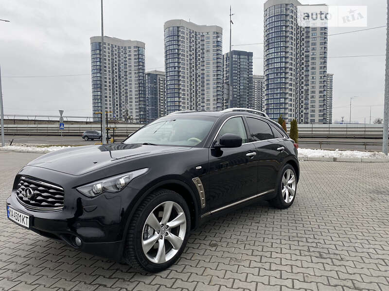 Infiniti Fx37 (2010)