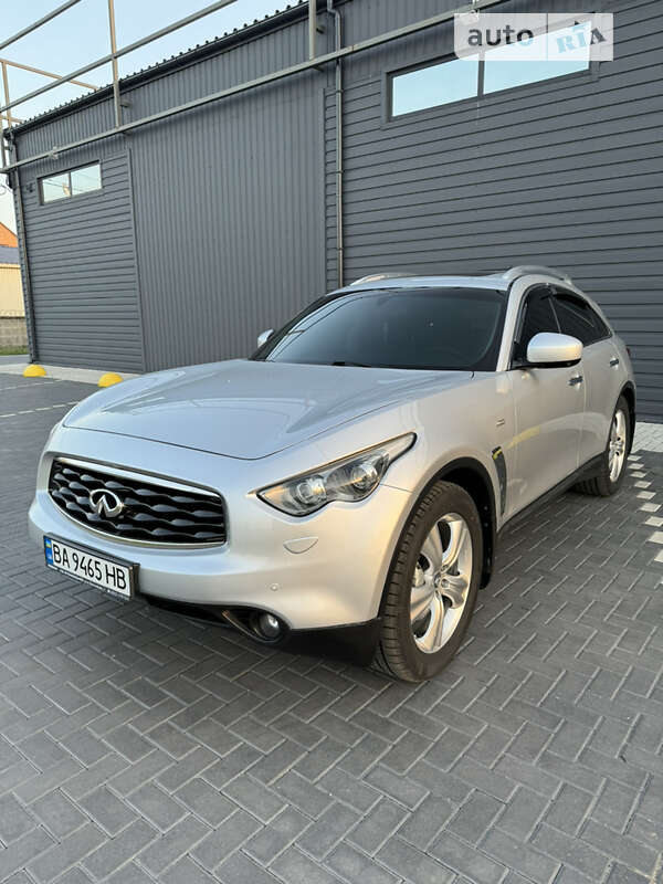 Infiniti Fx37 (2010)