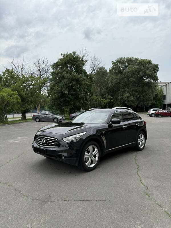 Infiniti Fx37 (2011)