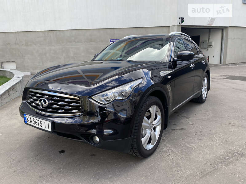 Infiniti Fx37 (2011)