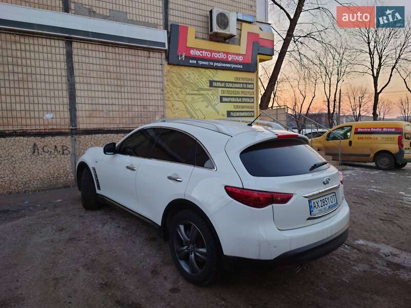 Infiniti Fx 37 (2011)