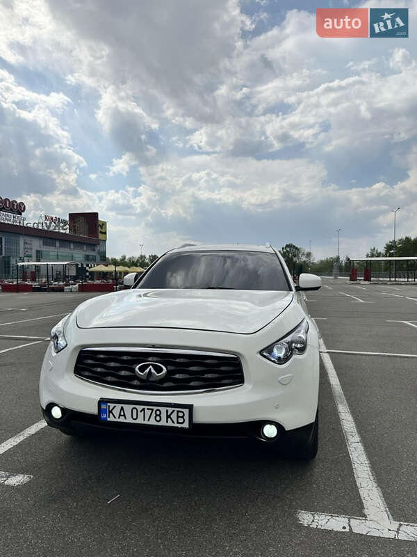 Infiniti Fx 37 (2011)