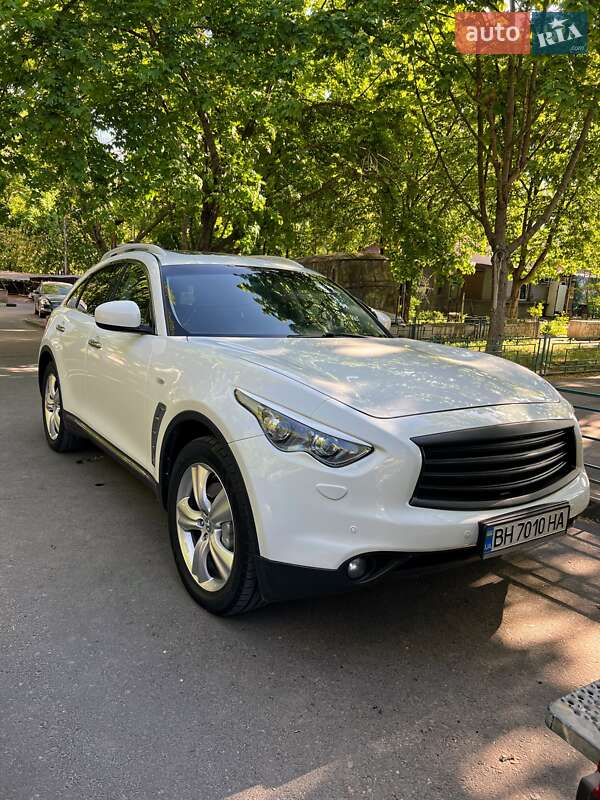 Infiniti Fx 37 (2011)