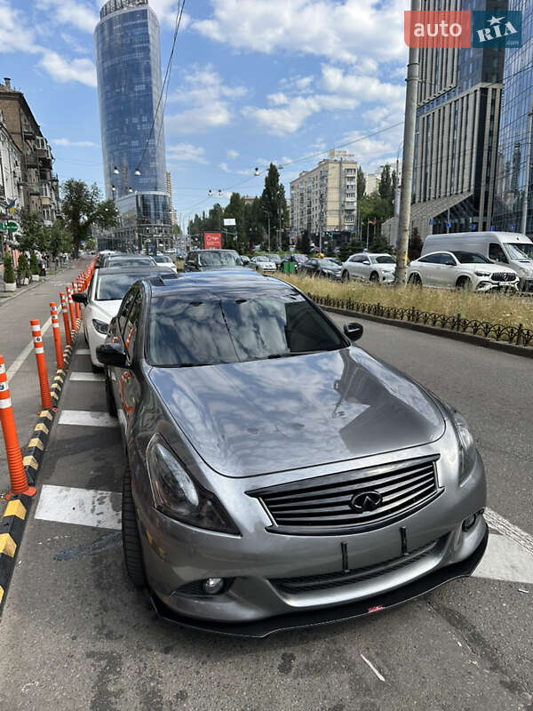 Infiniti Q40 (2014)