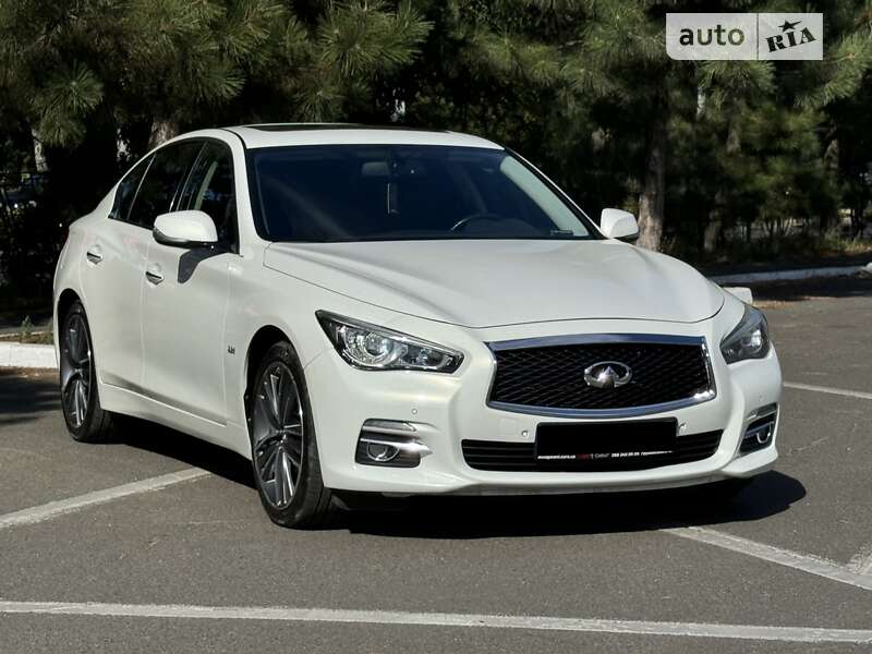 Infiniti Q50 (2015)