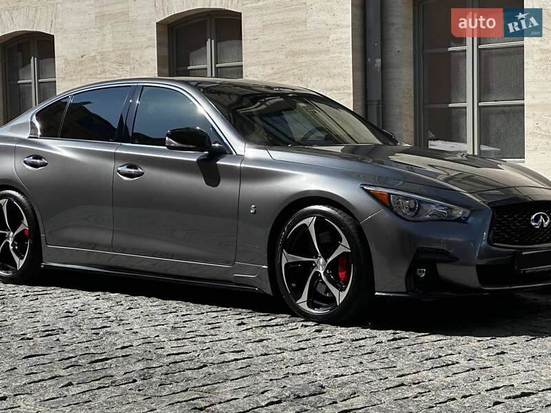 Infiniti Q50 (2015)