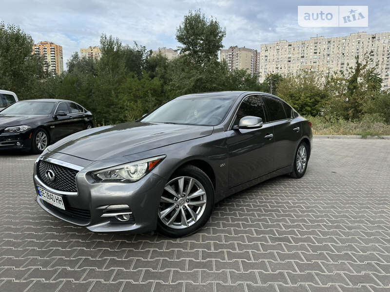 Infiniti Q50 (2015)