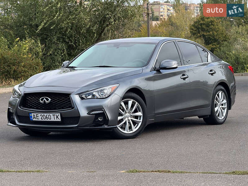 Infiniti Q50 (2016)