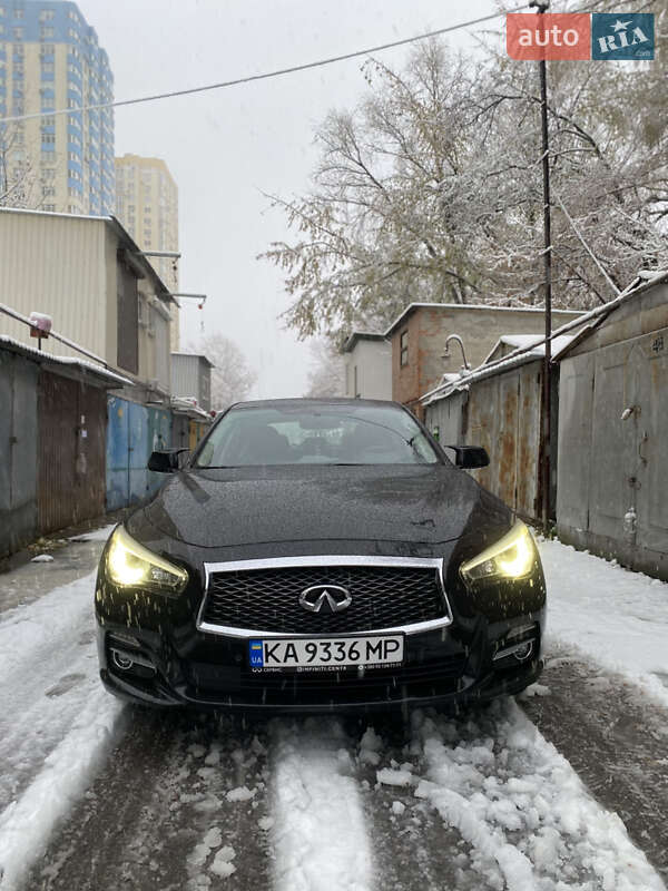 Infiniti Q50 (2015)