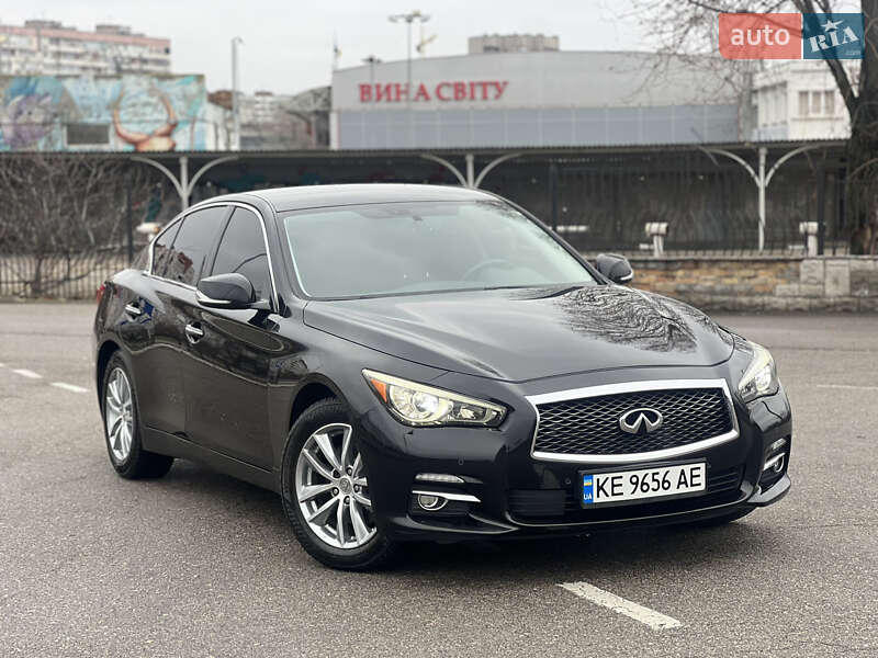 Infiniti Q50 (2015)