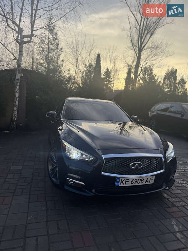 Infiniti Q50 (2016)