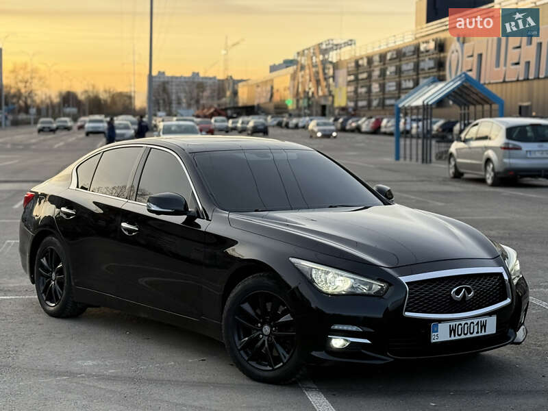 Infiniti Q50 (2014)