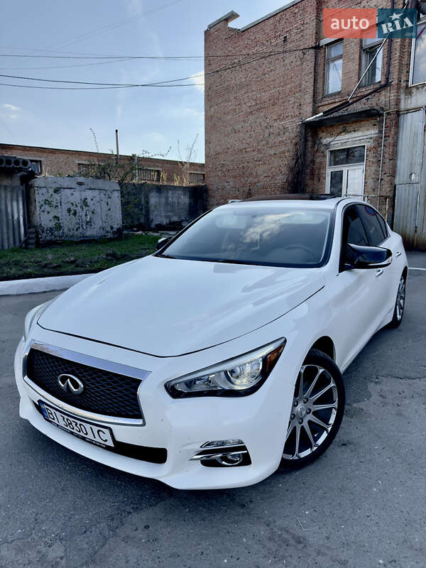 Infiniti Q50 (2016)