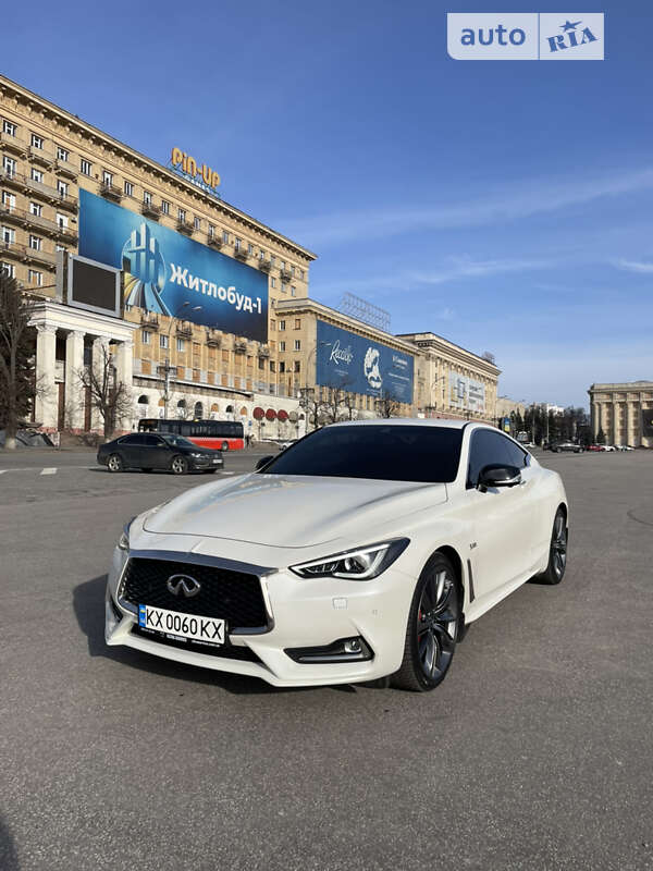 Infiniti Q60 (2020)