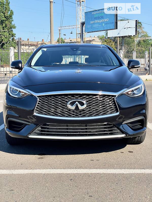 Infiniti Qx30 (2017)