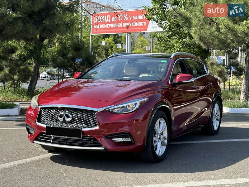 Infiniti Qx30 (2016)