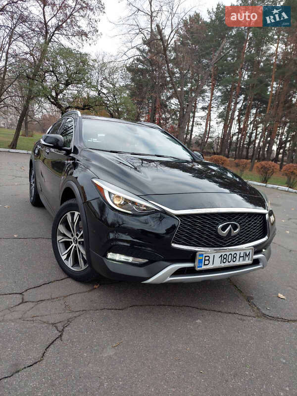 Infiniti Qx30 (2016)