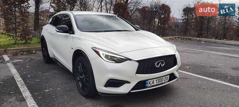 Infiniti Qx30 (2018)