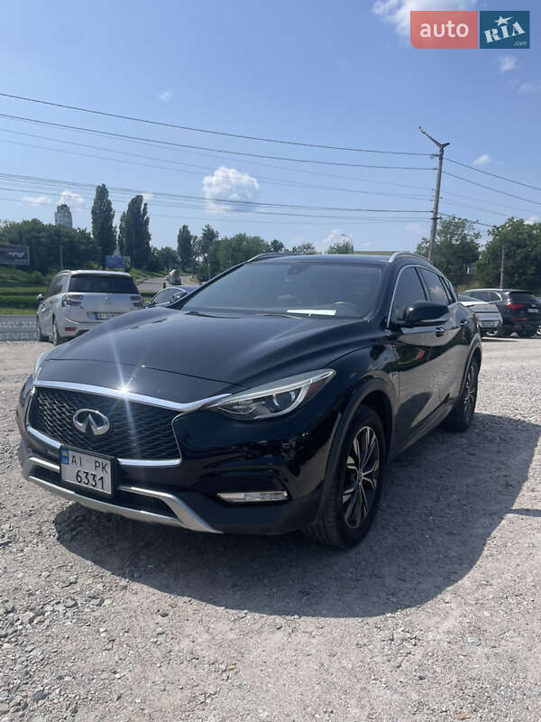Infiniti Qx30 (2017)