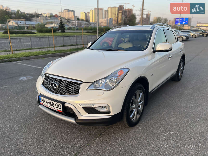 Infiniti Qx50 (2016)