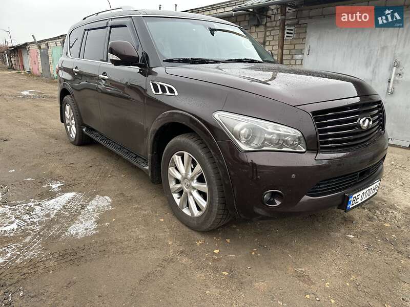 Infiniti Qx56 (2010)